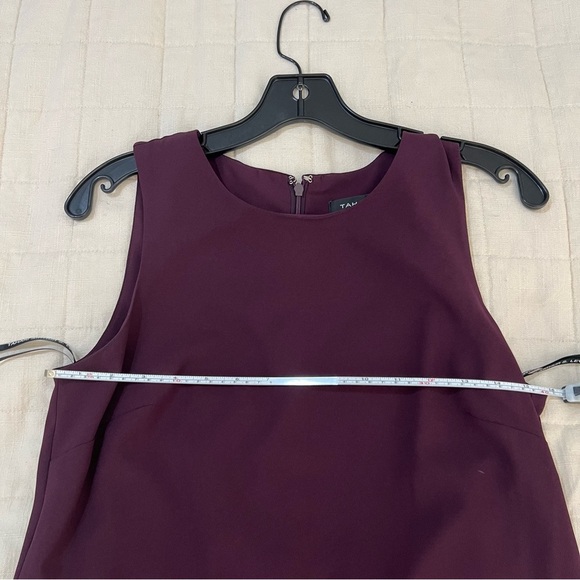 Tahari Purple Dress Feathers and Rhinestones Size 6 - Picture 9 of 10